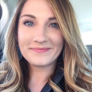 Meet your Posher, Dixie